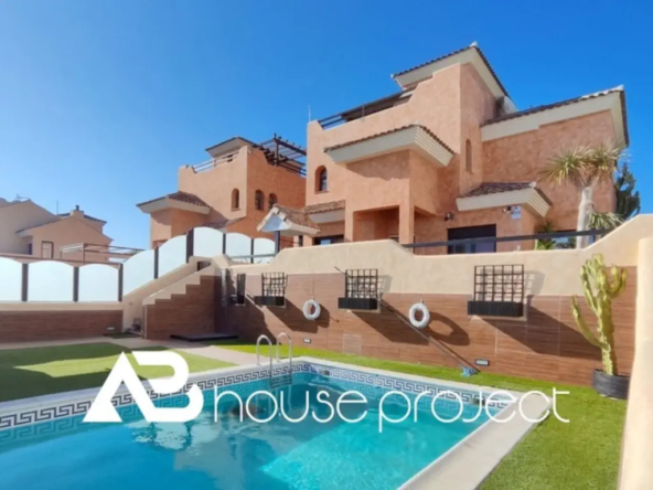 Villas en venta en Amarilla Golf