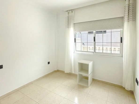dormitorio 2 del piso en venta en el complejo Porta Nova en Torviscas Alto