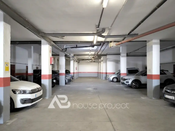 plaza de parking del piso en venta en el complejo TENEGUIA II en Parque de la Reina