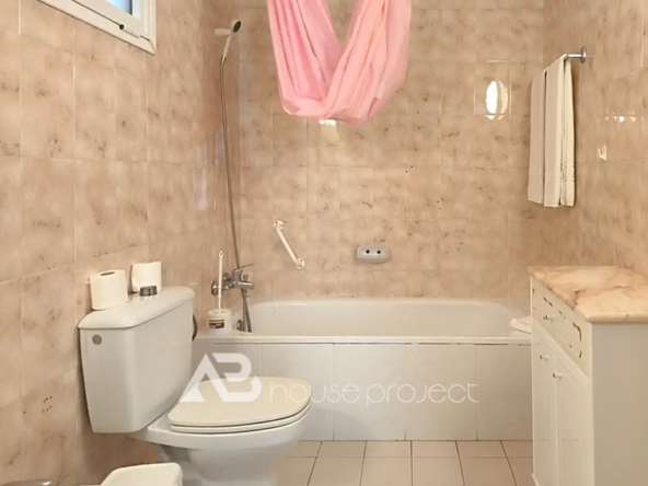baño del piso en venta en el complejo Florida Park en San Eugenio Alto - 1