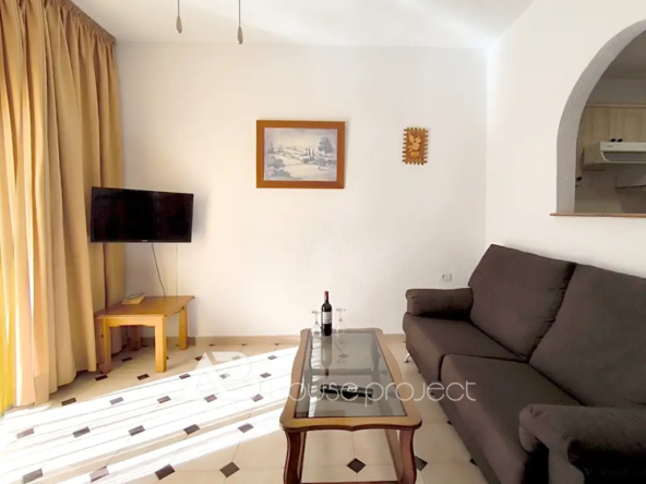 salón del piso en venta en el complejo Florida Park en San Eugenio Alto - 1