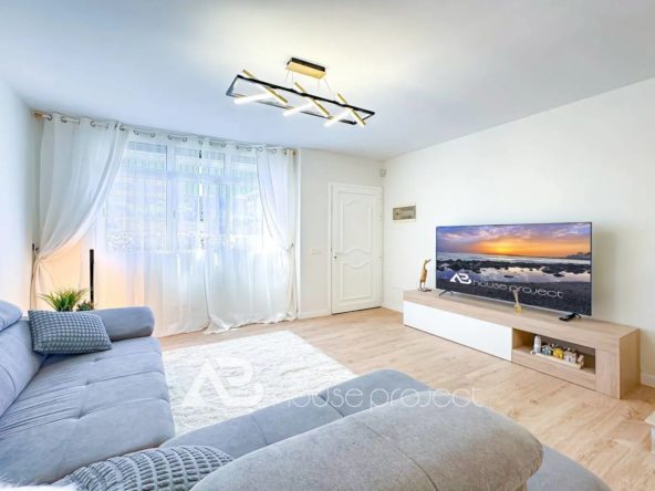 salón casa adosada en venta en San Isidro