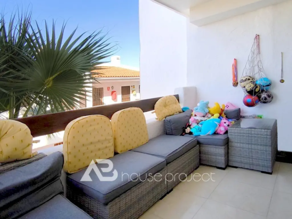 terraza del piso en venta en el complejo Port Royale en Los Cristianos