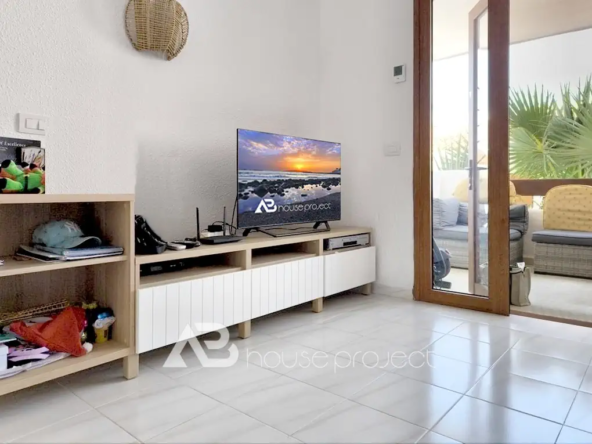 salón del piso en venta en el complejo Port Royale en Los Cristianos