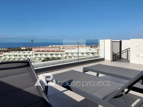 solarium piso en venta en el complejo Atlantic Homes en el Madroñal de Costa Adeje