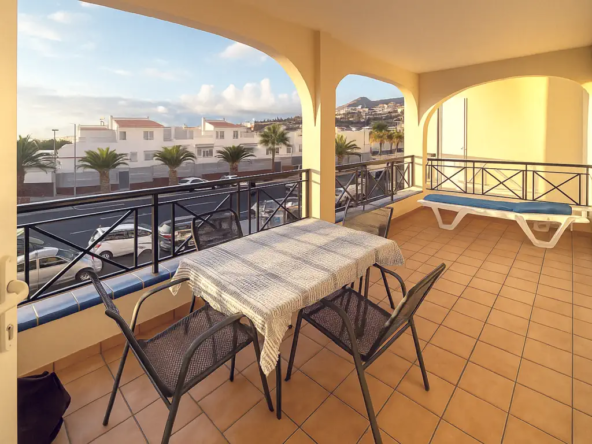 terraza piso en venta en el complejo Dinastia en Los Cristianos