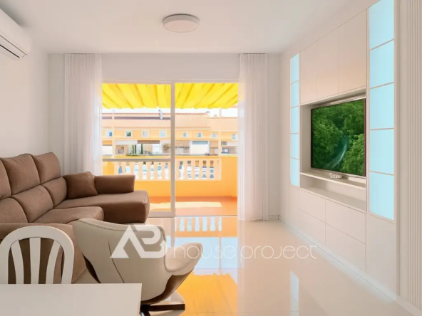 salón casa adosada en venta en el complejo El Camison en Playa de las Americas