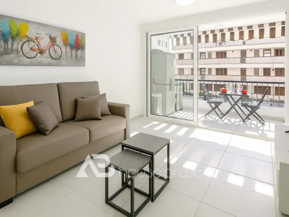 salón piso en venta en el complejo Fayser en Los Cristianos