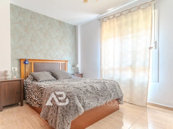 dormitorio de la casa adosada en venta en llano del camello