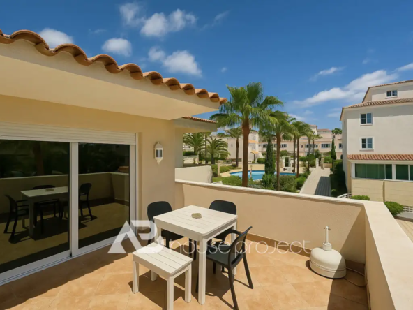 terraza piso en venta en el complejo Chayofa Country Club en Chayofa - 1