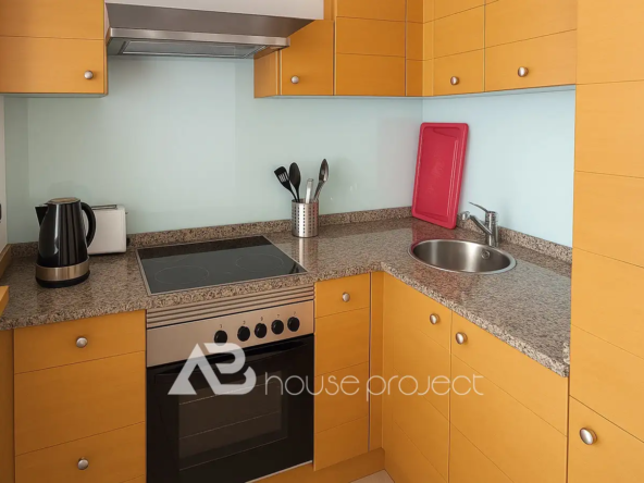 cocina del atico duplex en venta en el complejo "Adeje Paradise" en Playa Paraiso -2