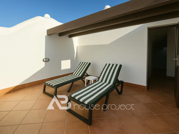 terraza del atico duplex en venta en el complejo "Adeje Paradise" en Playa Paraiso -6