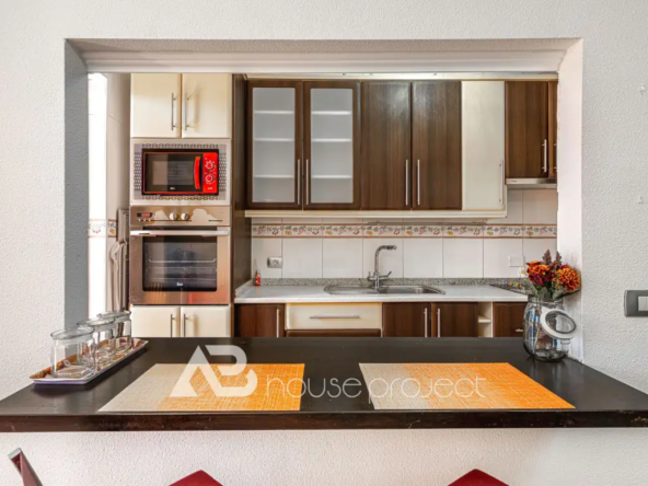 cocina del piso en venta en el complejo Atlantico II - 1