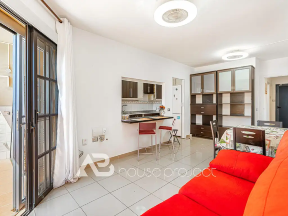 salon del piso en venta en el complejo Atlantico II - 1