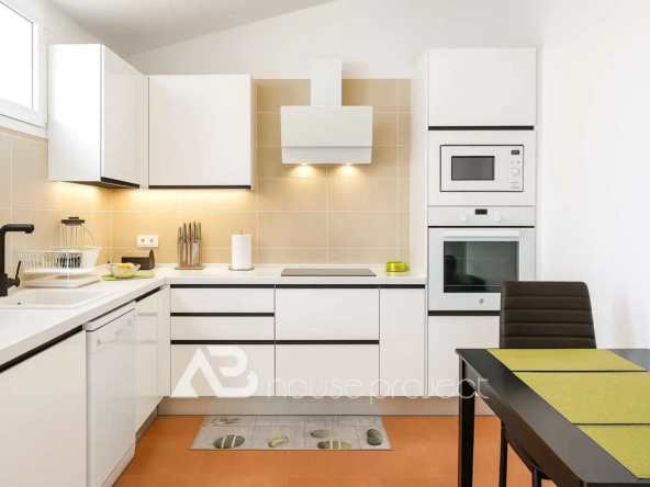 cocina del ático en venta en el complejo Los Alamos en Los Cristianos - 1