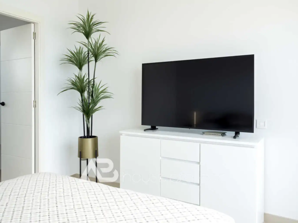 dormitorio del ático en venta en el complejo Los Alamos en Los Cristianos - 4