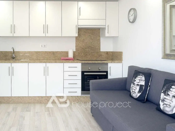 cocina del piso en venta en el complejo Summerland en Los Cristianos - 1