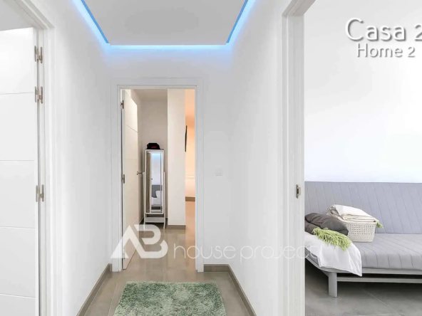 pasillo de la villa 2 de la finca en venta en Guia de Isora - 1
