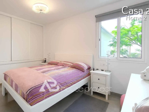 dormitorio de la villa 2 de la finca en venta en Guia de Isora - 2