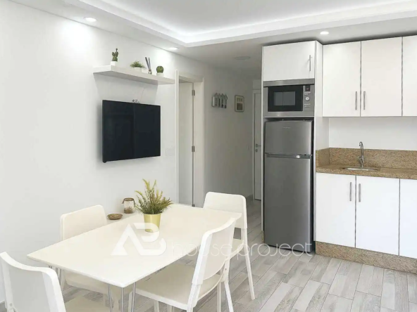 salon del piso en venta en el complejo Summerland en Los Cristianos - 5